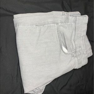 - Skinny jeans unisex